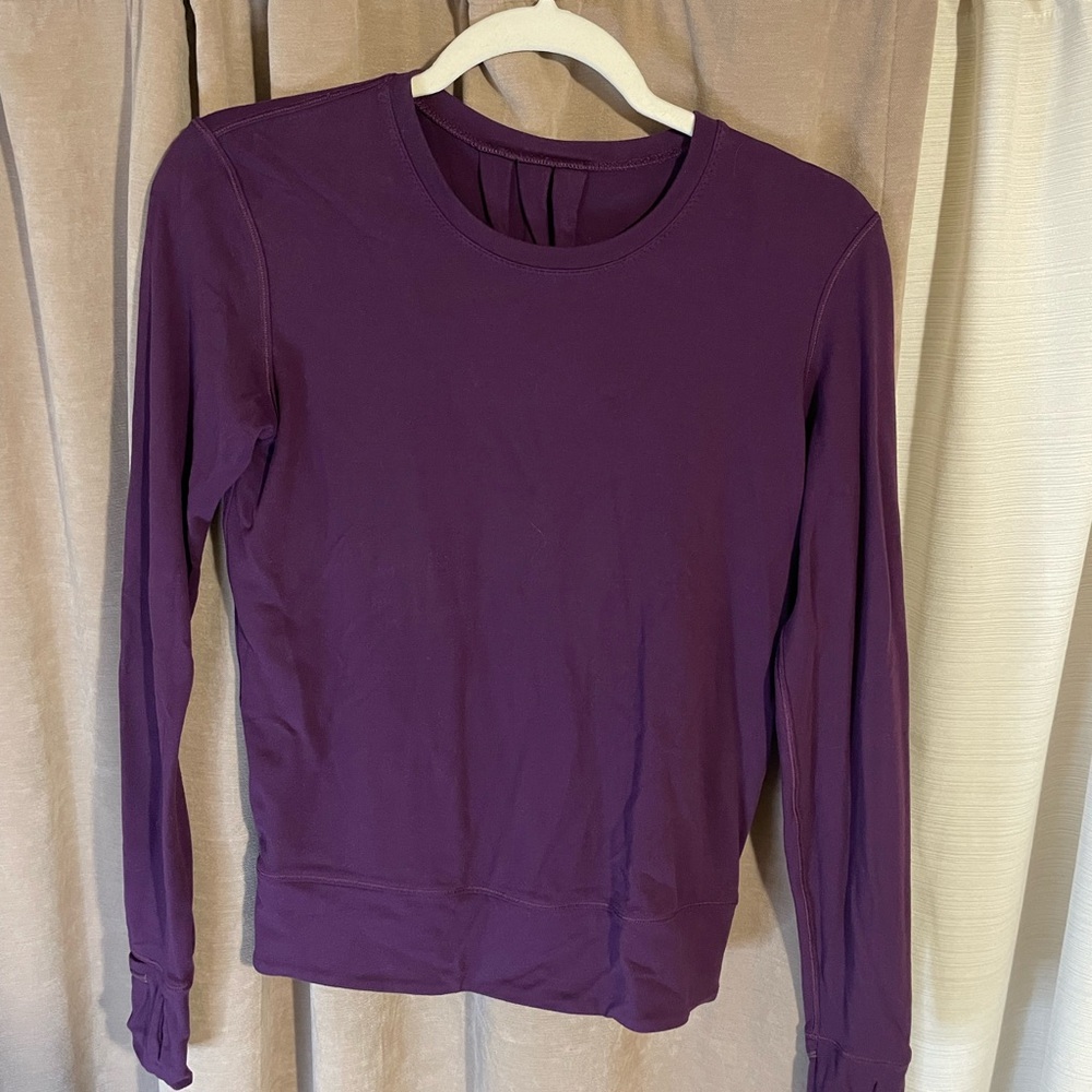 LULULEMON - purple long sleeve shirt